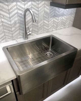 Desk Mounted Contemporary Kitchen Sink Faucets With Pull Down Sprayer